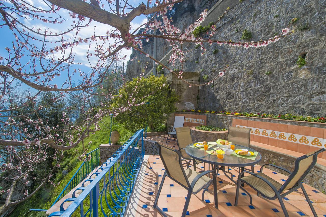 Casa Pina Apartment อามาลฟี ภายนอก รูปภาพ
